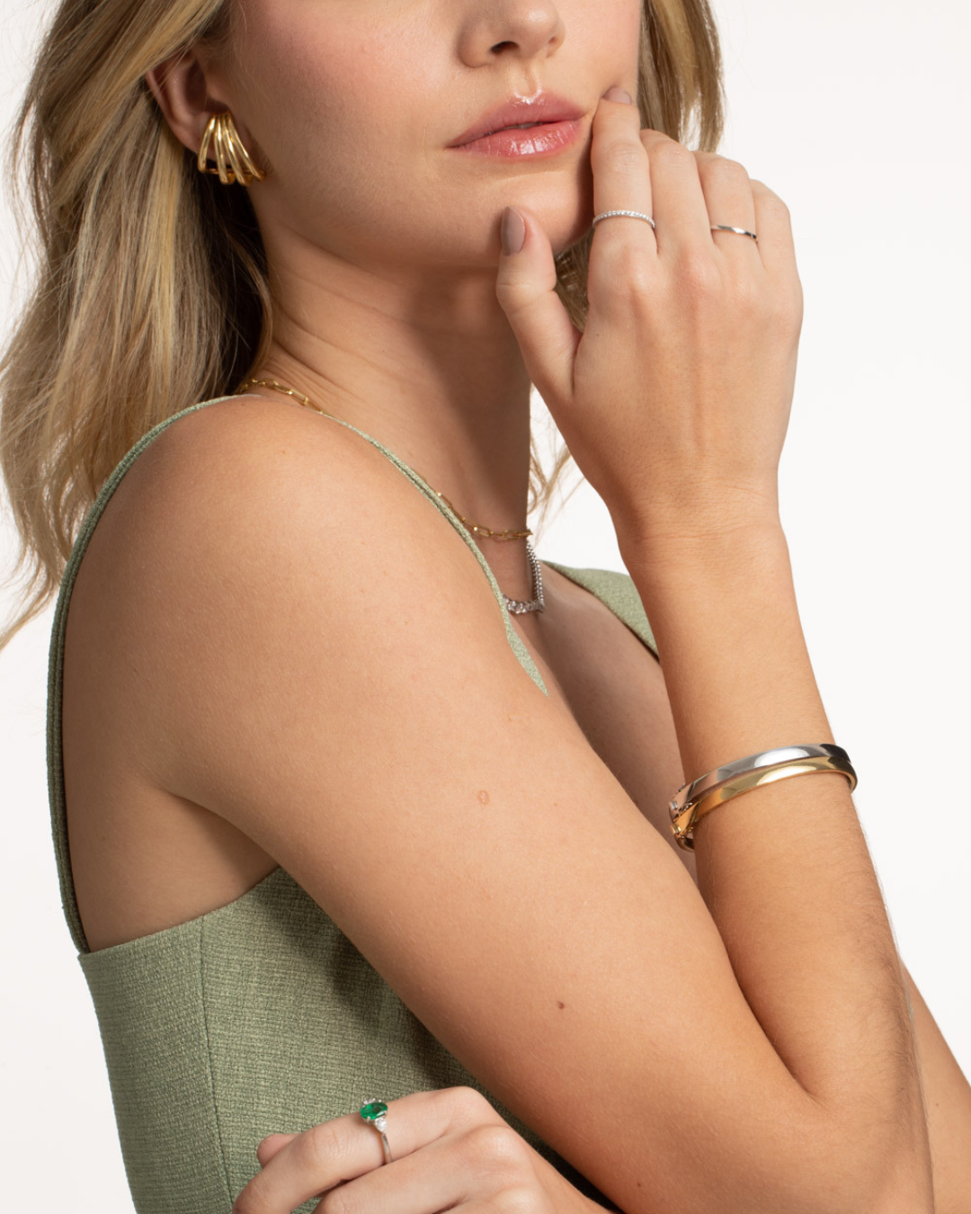 Bracelete Liso Fio Quadrado 4mm em Ouro Amarelo 18K