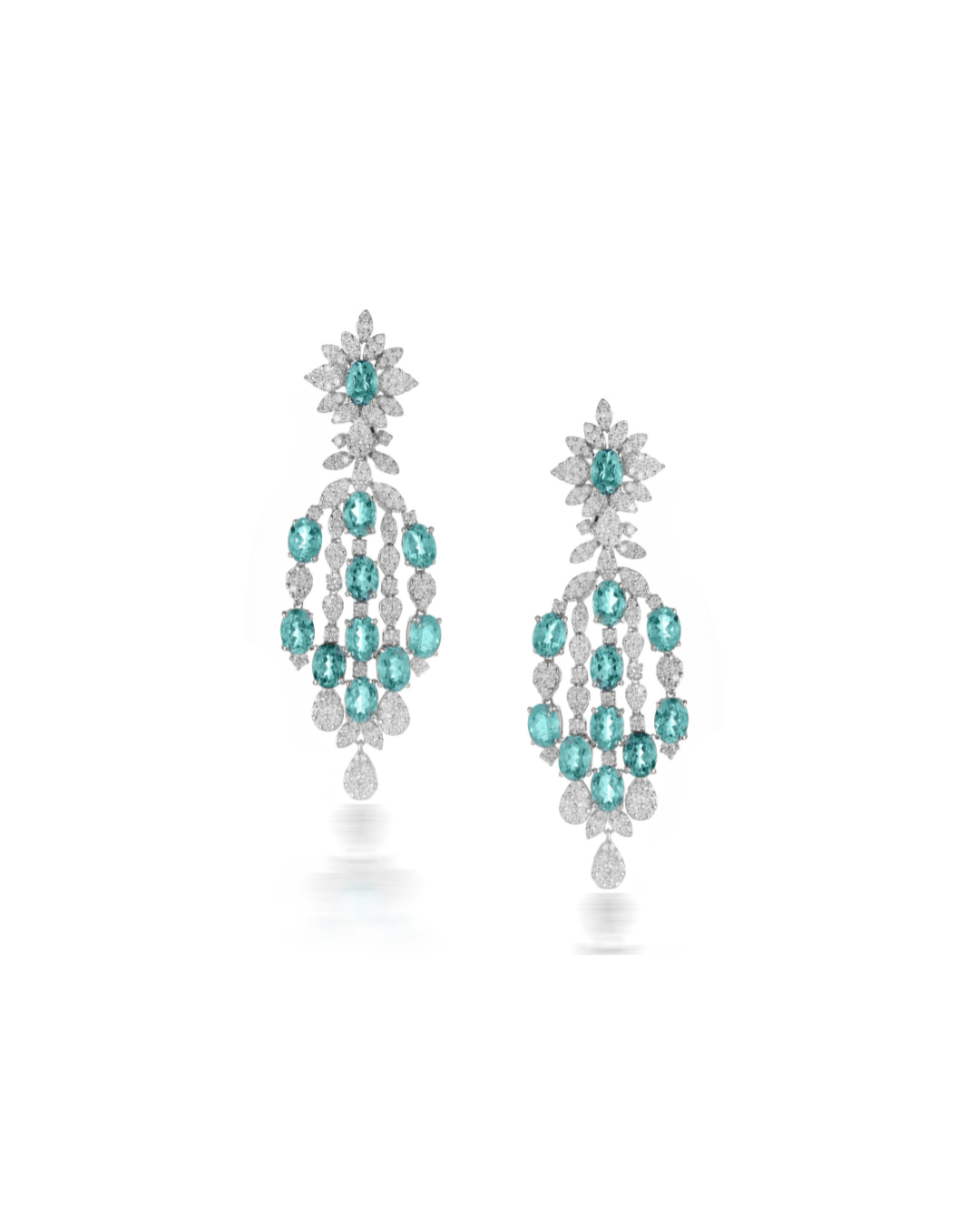 Brinco Royal Diamantes 4,60ct e Esmeraldas 14,00ct (5x7) Ouro Branco 18K