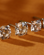 Brinco Solitário Diamante em Ouro Branco 18K