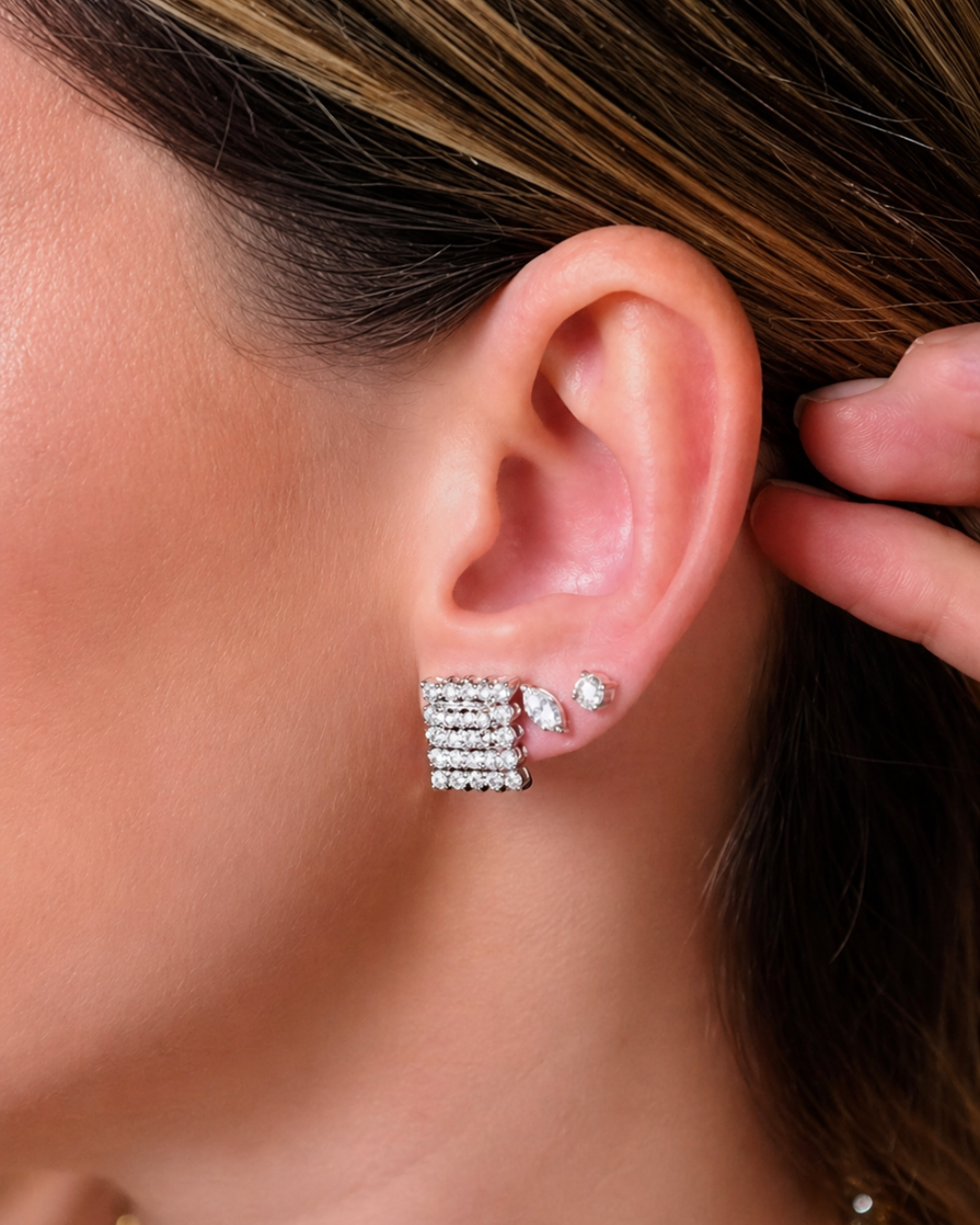 Brinco SQUARE Diamantes em Ouro Branco 18K