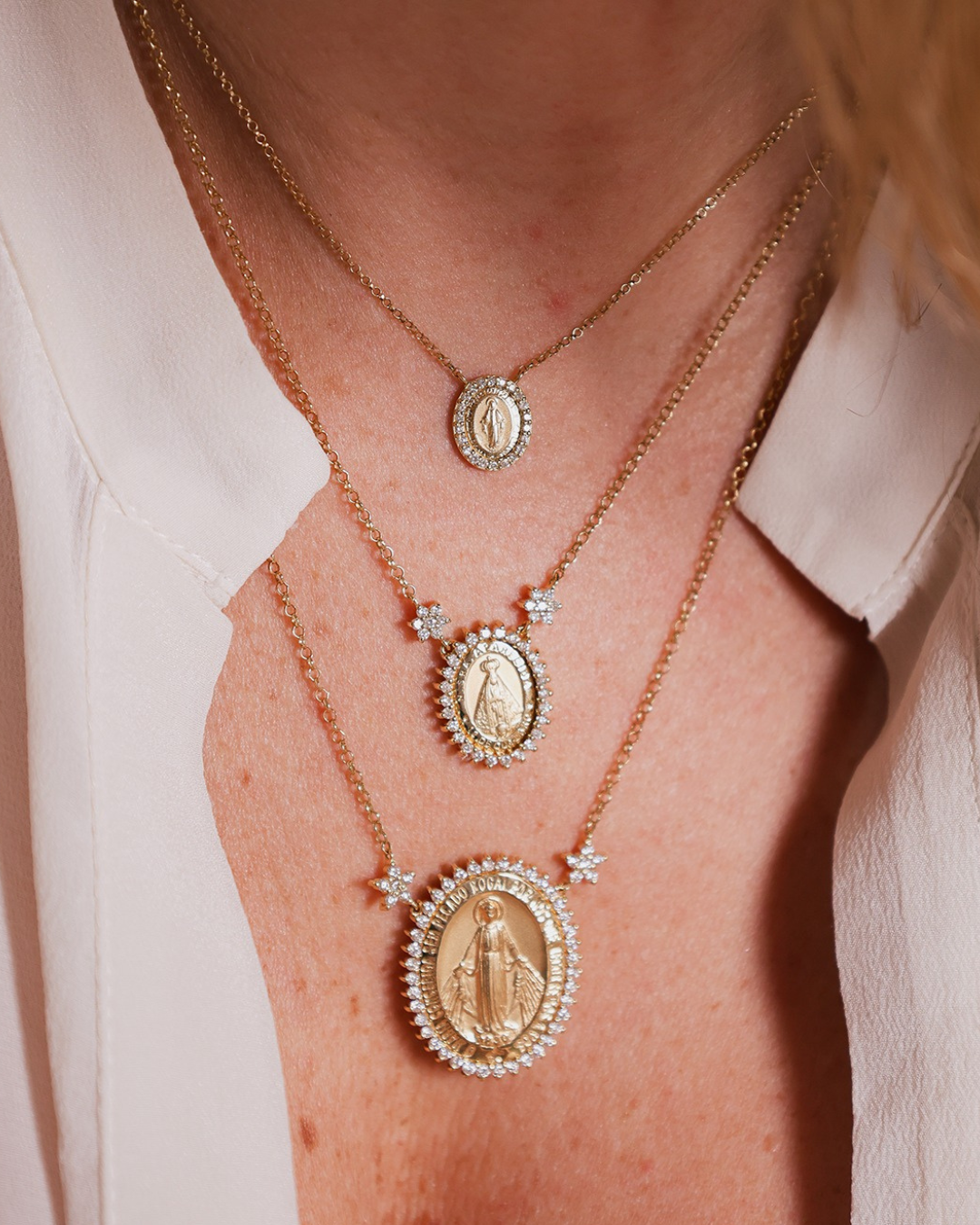 Colar Nossa Senhora GG Diamantes em Ouro 18K